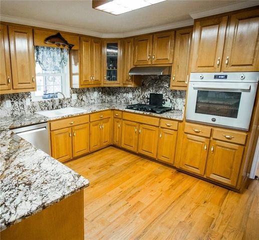 4450 Bay Creek Road, Loganville, GA 30052