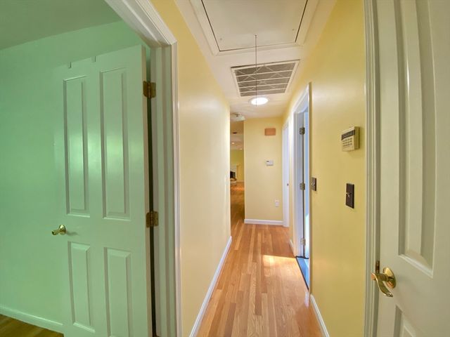 13 Oxbow Rd, Natick, MA 01760