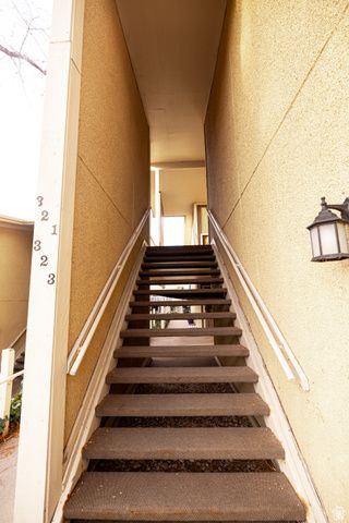 323 S PEACH LN, Bountiful, UT 84010