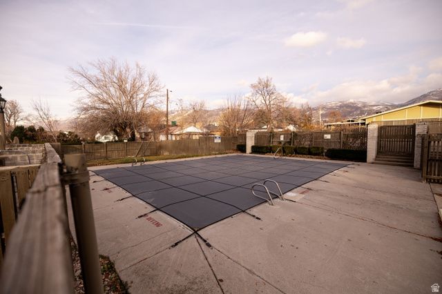 323 S PEACH LN, Bountiful, UT 84010