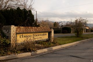 323 S PEACH LN, Bountiful, UT 84010