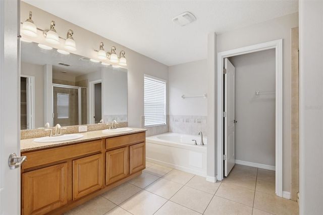 18318 HOLLAND HOUSE LOOP, Land O Lakes, FL 34638