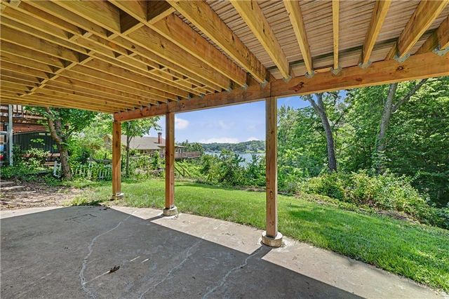 16 M Street, Lake Lotawana, MO 64086