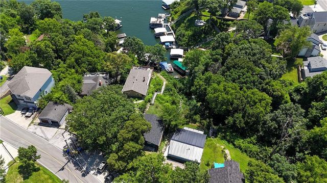 16 M Street, Lake Lotawana, MO 64086