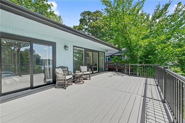16 M Street, Lake Lotawana, MO 64086