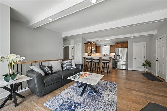 16 M Street, Lake Lotawana, MO 64086