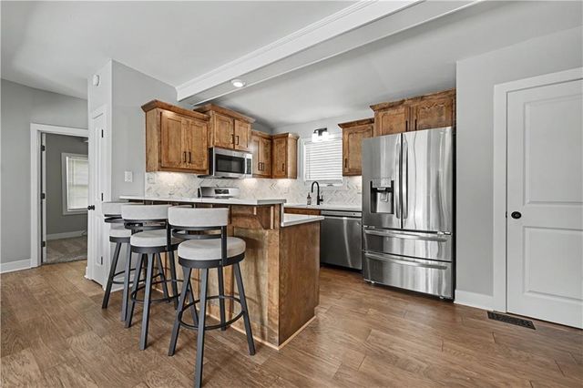 16 M Street, Lake Lotawana, MO 64086