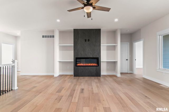 5305 Verdant Lane, Springfield, IL 62711