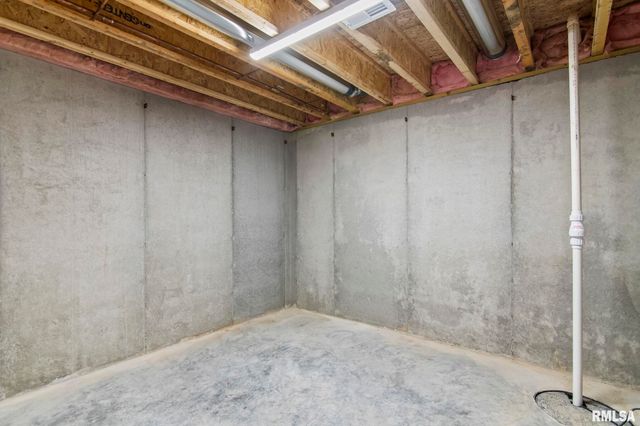 5305 Verdant Lane, Springfield, IL 62711