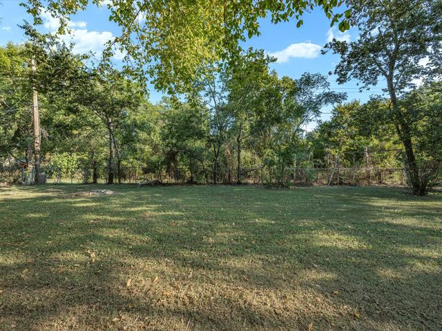 209 W Avenue K, Midlothian, TX 76065