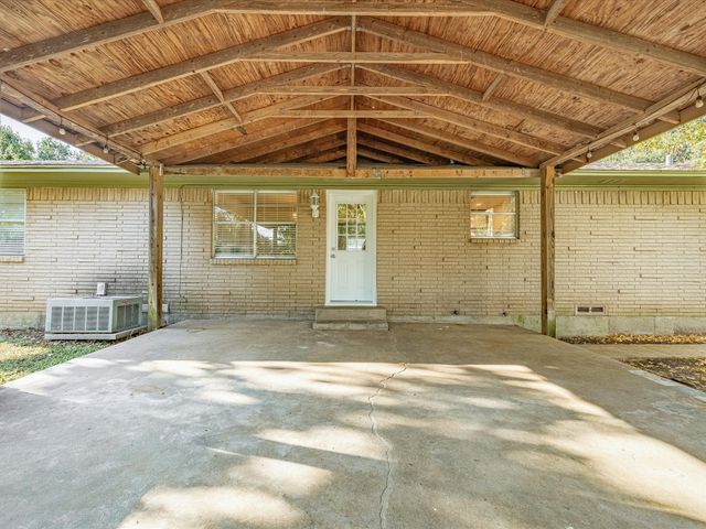 209 W Avenue K, Midlothian, TX 76065