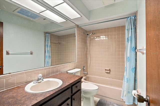 528 E HILLCREST STREET, Altamonte Springs, FL 32701