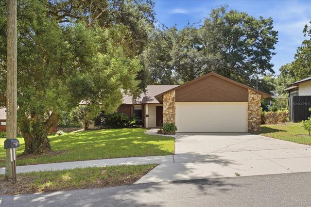 528 E HILLCREST STREET, Altamonte Springs, FL 32701