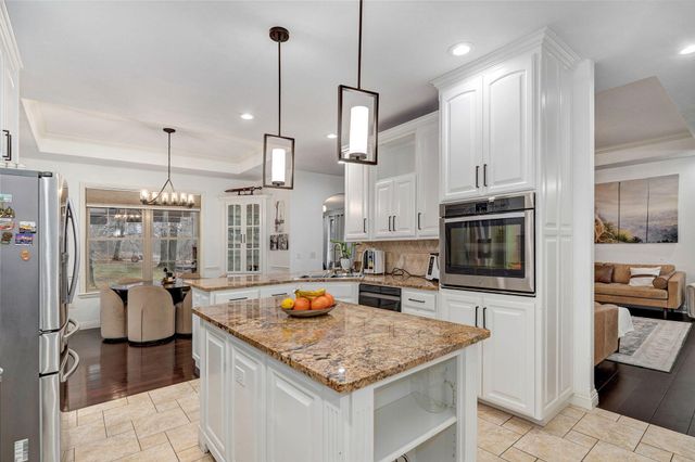 4642 N Farm Road 159, Springfield, MO 65803