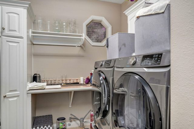 4642 N Farm Road 159, Springfield, MO 65803