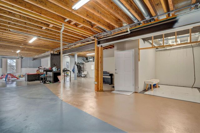 4642 N Farm Road 159, Springfield, MO 65803