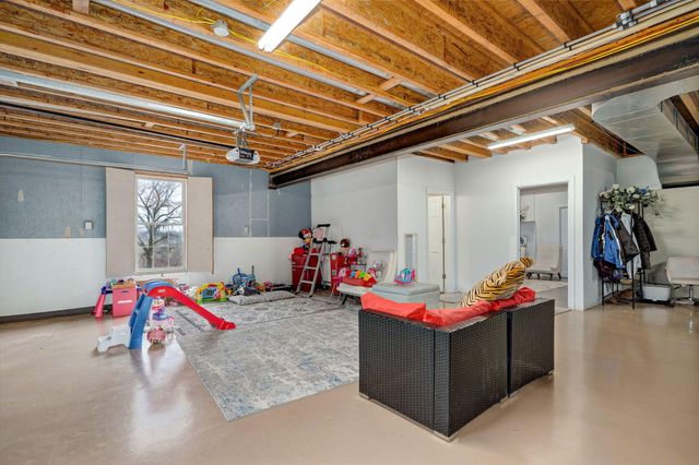 4642 N Farm Road 159, Springfield, MO 65803