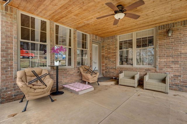 4642 N Farm Road 159, Springfield, MO 65803