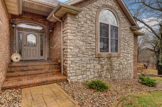 4642 N Farm Road 159, Springfield, MO 65803