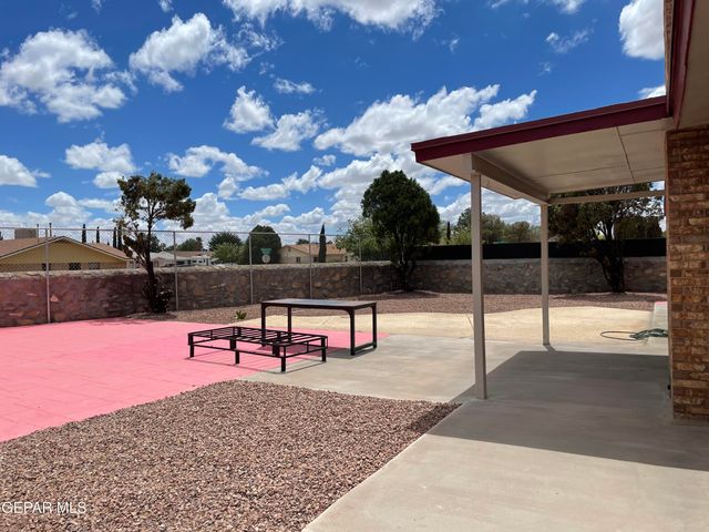 10604 FIELDROCK Court, El Paso, TX 79935