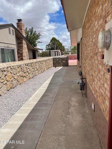 10604 FIELDROCK Court, El Paso, TX 79935