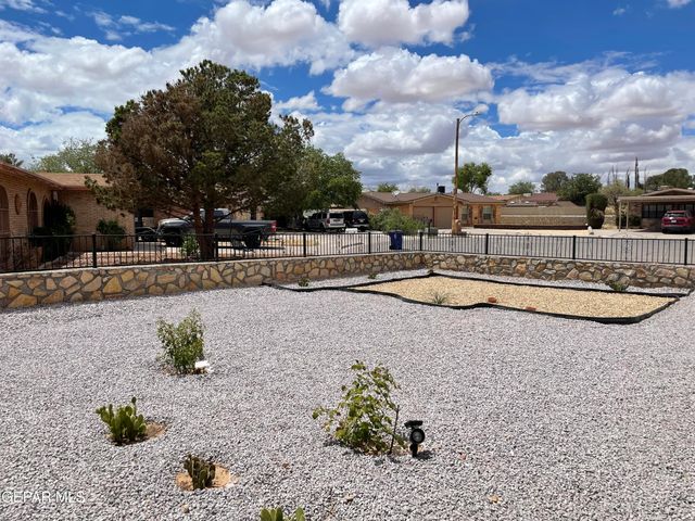 10604 FIELDROCK Court, El Paso, TX 79935