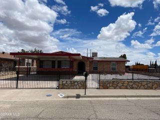 10604 FIELDROCK Court, El Paso, TX 79935