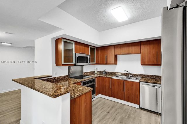 888 S Douglas Road 304, Coral Gables, FL 33134