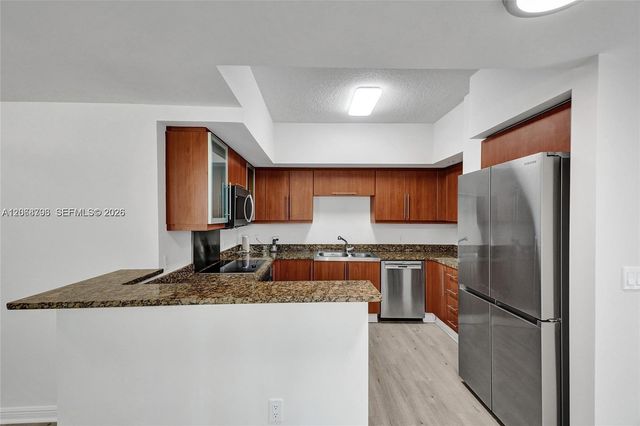 888 S Douglas Road 304, Coral Gables, FL 33134