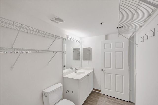 888 S Douglas Road 304, Coral Gables, FL 33134