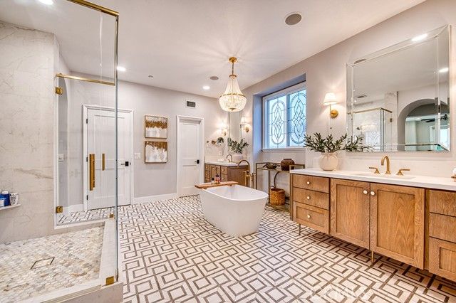 5 Karam Court, Laguna Hills, CA 92679