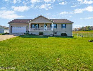 341 Jesse Loop, Crossville, TN 38555