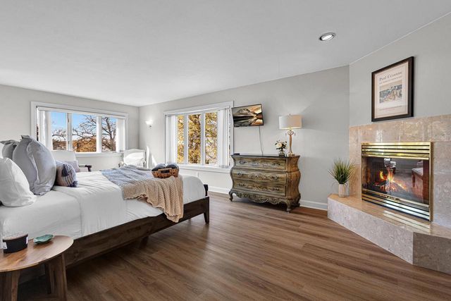 3050 WALDWIC LANE, Oshkosh, WI 54904