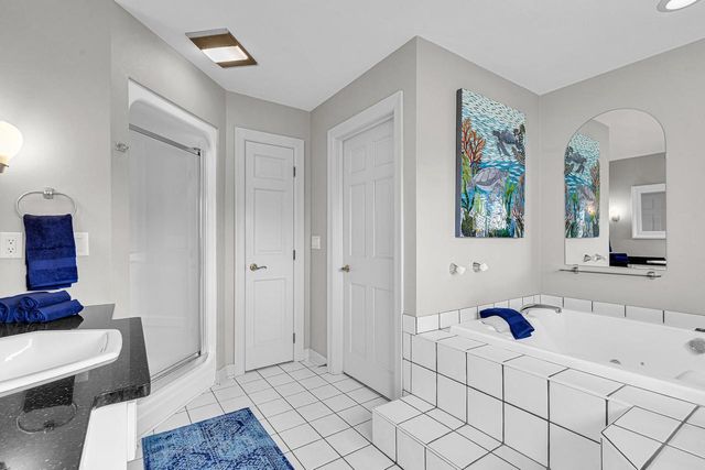 3050 WALDWIC LANE, Oshkosh, WI 54904