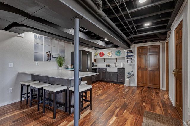 3050 WALDWIC LANE, Oshkosh, WI 54904