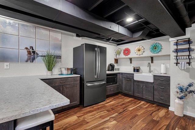 3050 WALDWIC LANE, Oshkosh, WI 54904