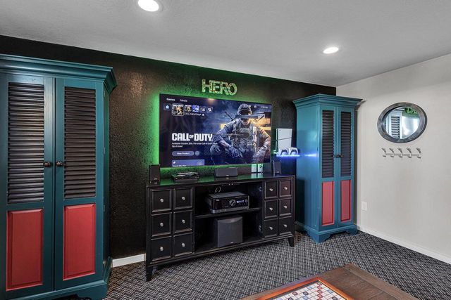 3050 WALDWIC LANE, Oshkosh, WI 54904