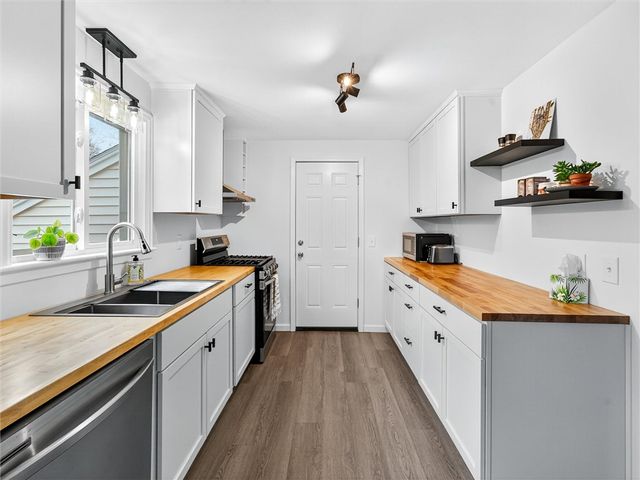 79 Mareeta Road, Gates, NY 14624