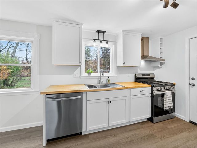 79 Mareeta Road, Gates, NY 14624