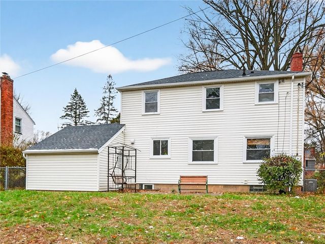 79 Mareeta Road, Gates, NY 14624