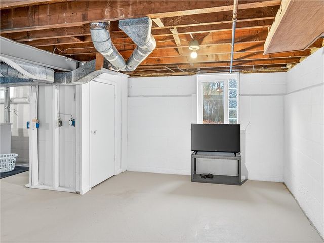 79 Mareeta Road, Gates, NY 14624