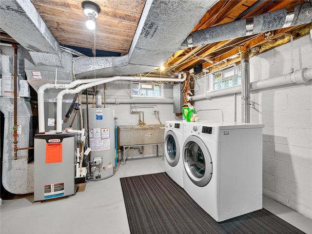 79 Mareeta Road, Gates, NY 14624