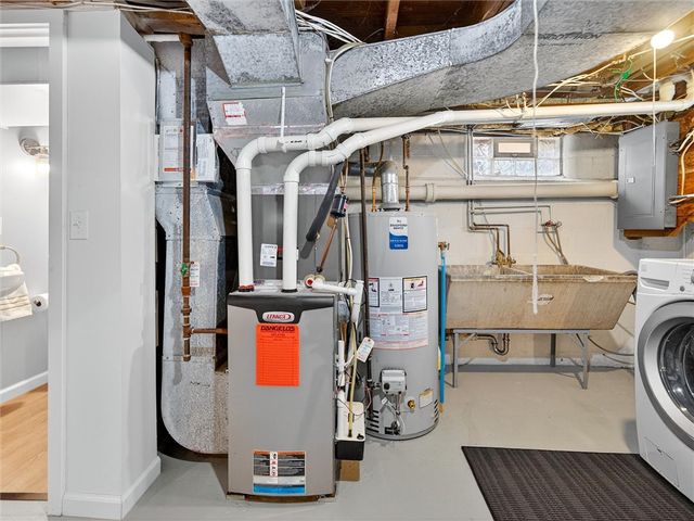 79 Mareeta Road, Gates, NY 14624