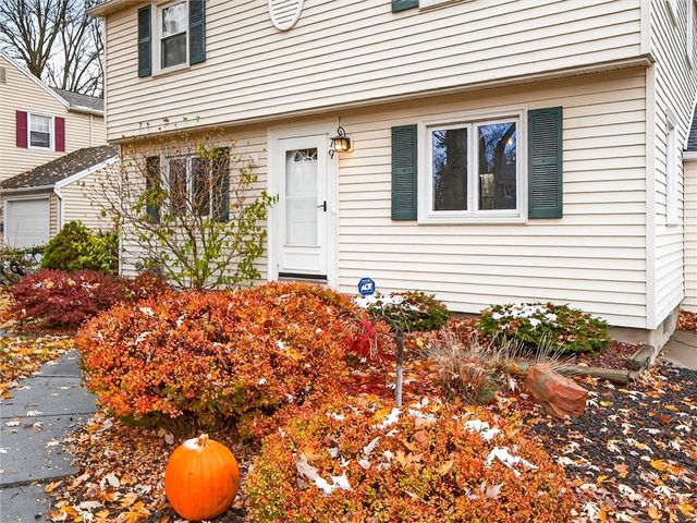 79 Mareeta Road, Gates, NY 14624