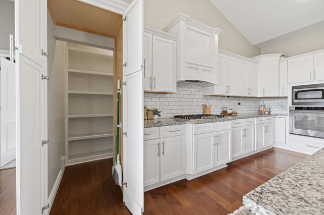 120 S Montbella St, Wichita, KS 67230