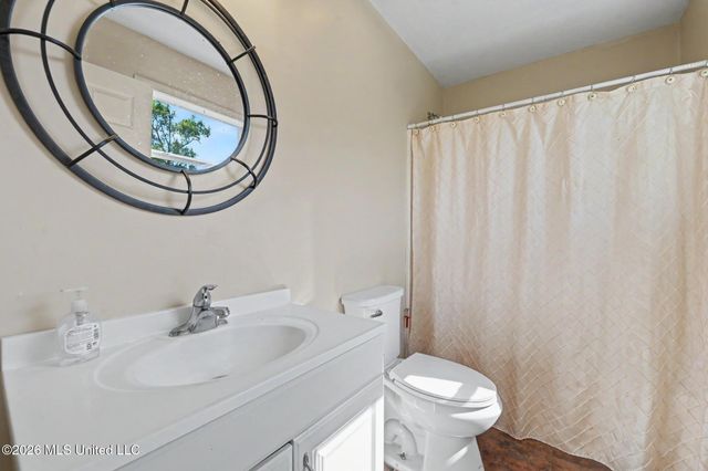 3589 Foster Drive, Pass Christian, MS 39571