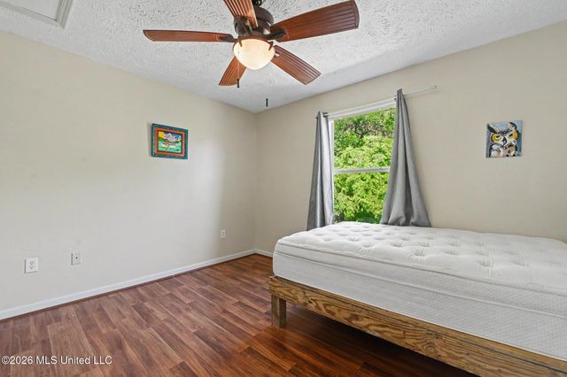 3589 Foster Drive, Pass Christian, MS 39571