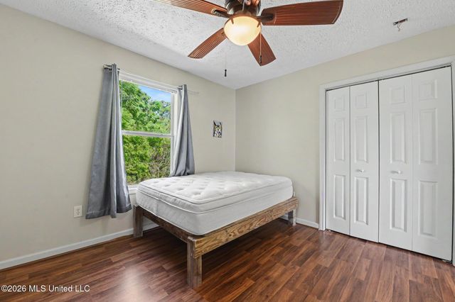 3589 Foster Drive, Pass Christian, MS 39571