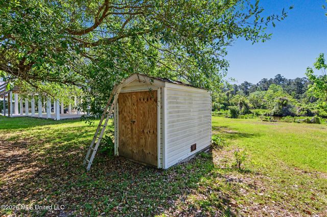 3589 Foster Drive, Pass Christian, MS 39571