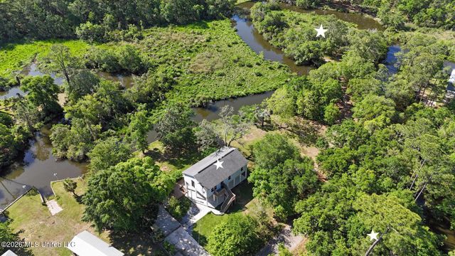 3589 Foster Drive, Pass Christian, MS 39571